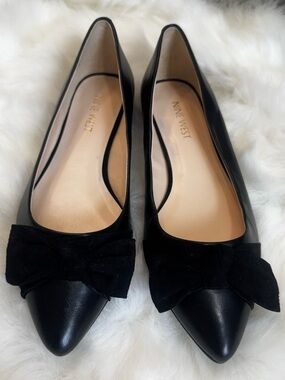 NWOT Nine West Ophelia pointed-toe flats | black with velvet bow size 7.5